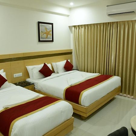 Hotel U.T.Elite บังกาลอร์ ภายนอก รูปภาพ