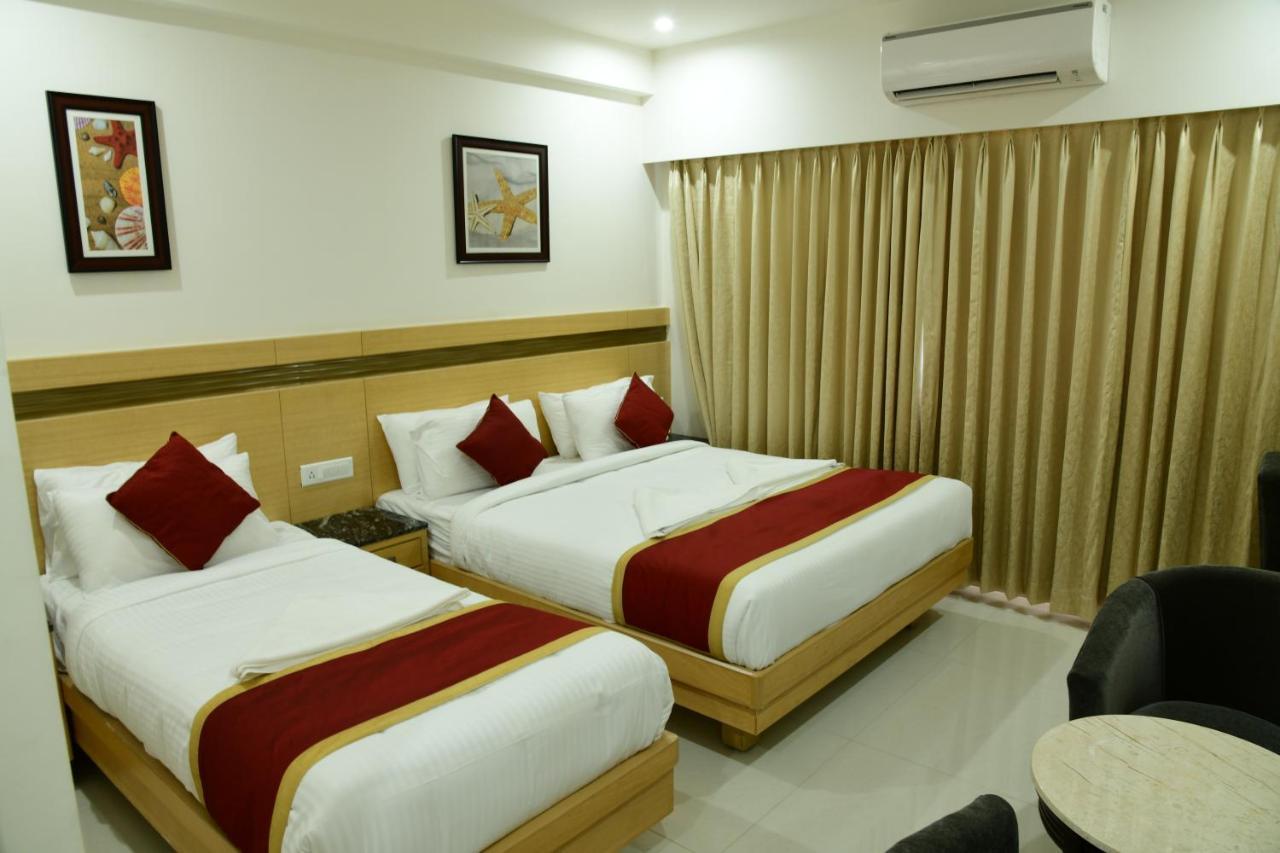 Hotel U.T.Elite บังกาลอร์ ภายนอก รูปภาพ