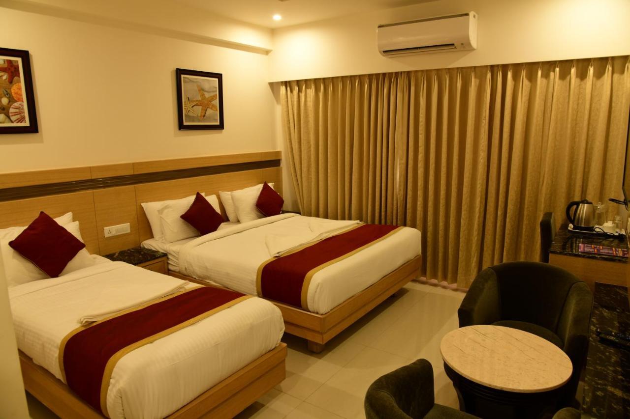 Hotel U.T.Elite บังกาลอร์ ภายนอก รูปภาพ