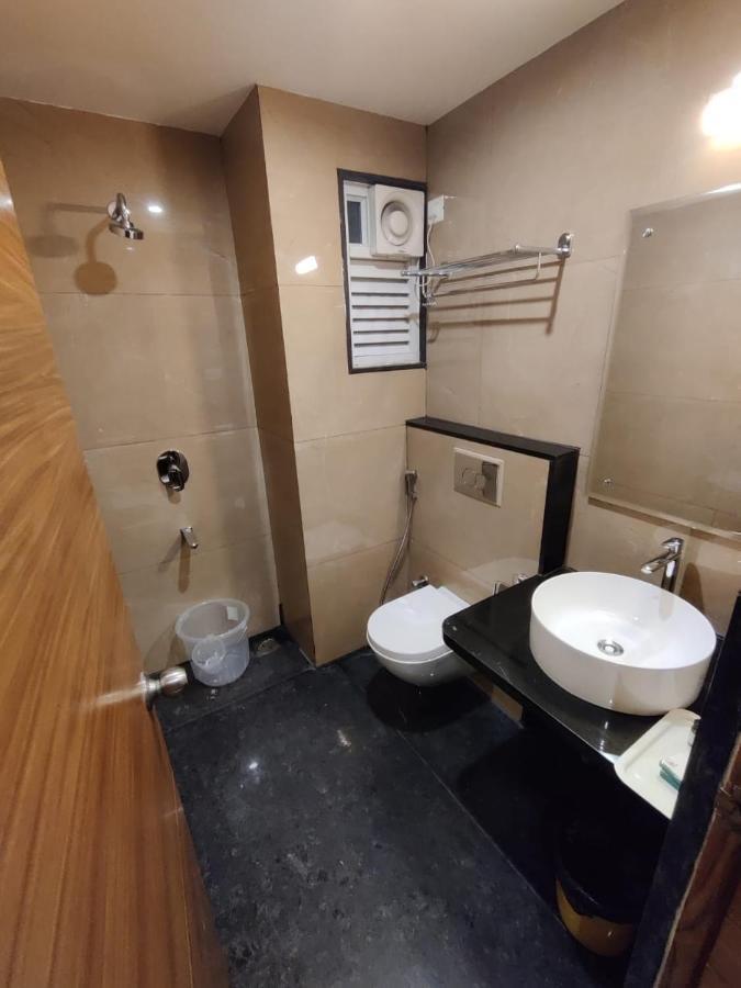 Hotel U.T.Elite บังกาลอร์ ภายนอก รูปภาพ