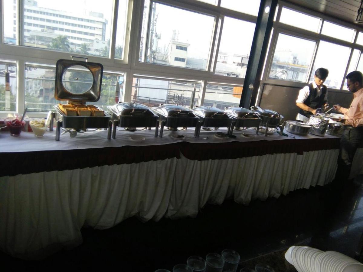 Hotel U.T.Elite บังกาลอร์ ภายนอก รูปภาพ
